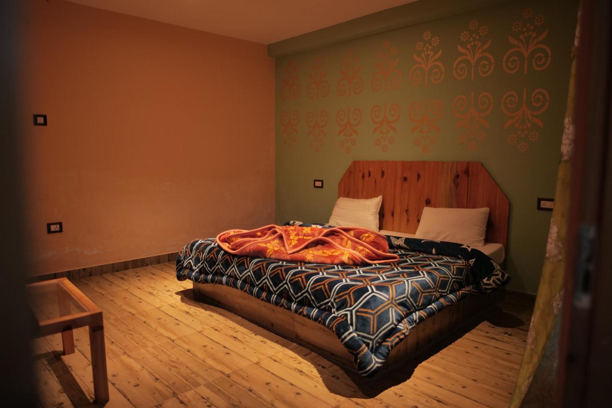Yellowjackets Hostel Tosh Εξωτερικό φωτογραφία